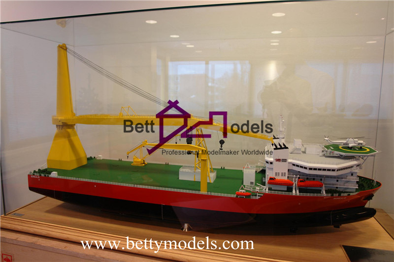Modelos a escala de barcos en funcionamiento en Corea